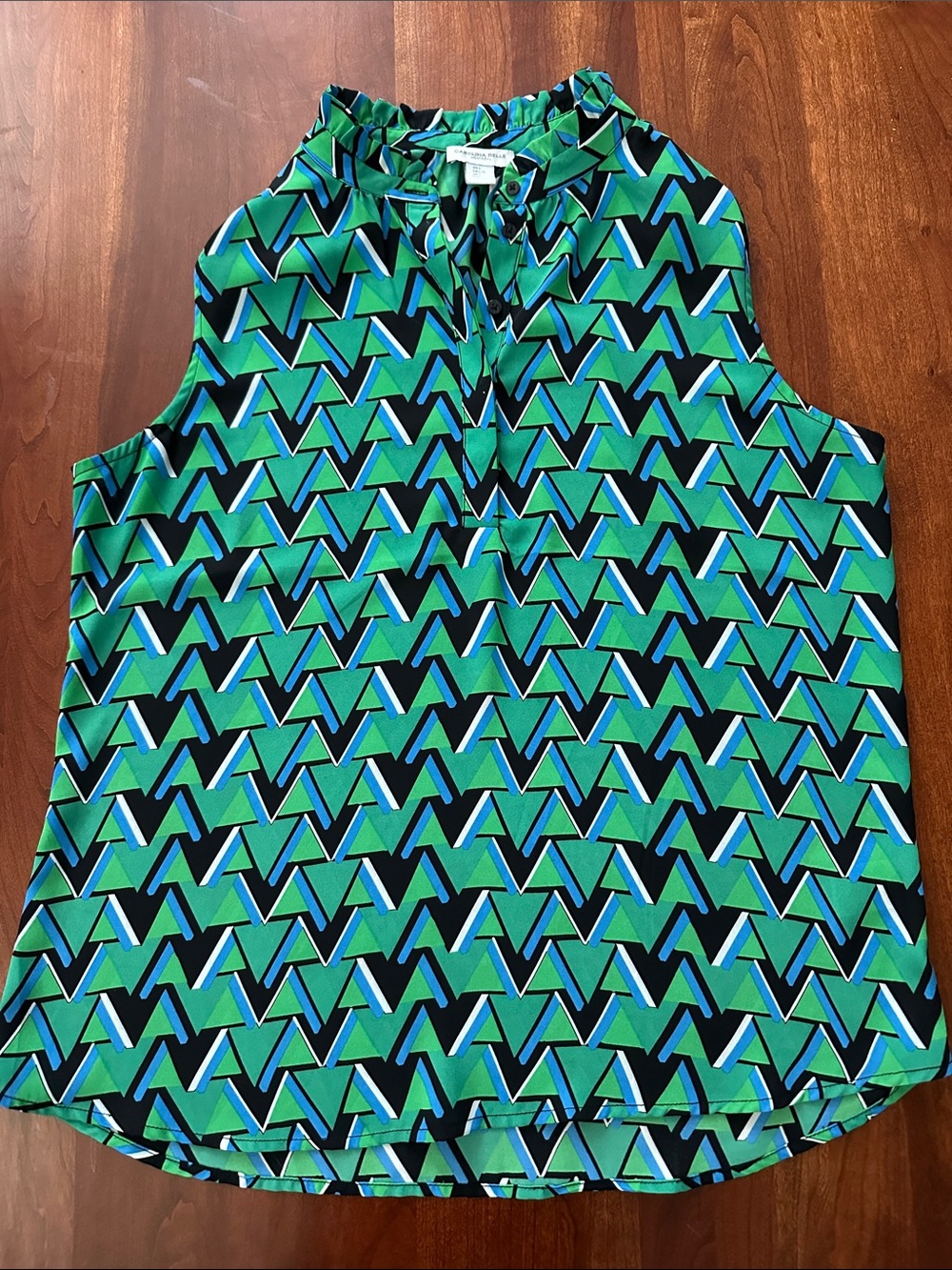 Carolina Belle Green Geometric Tie-Neck Sleeveless Top. Size Large.